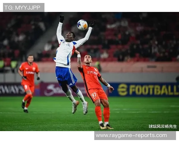 中超精彩对决巴萨狂胜那不勒斯五球大捷补时进球点燃全场激情