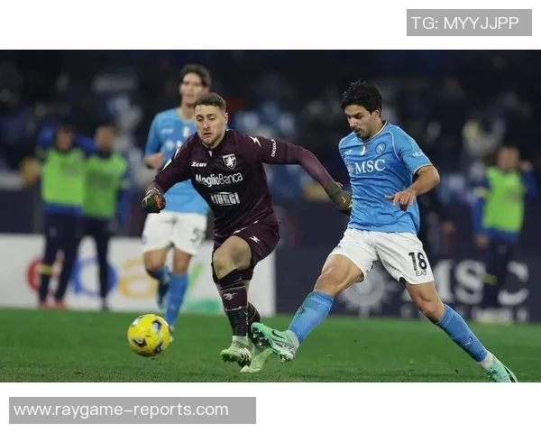 那不勒斯友谊赛大胜热刺五比一乌龙球引发全场欢呼与转会热议