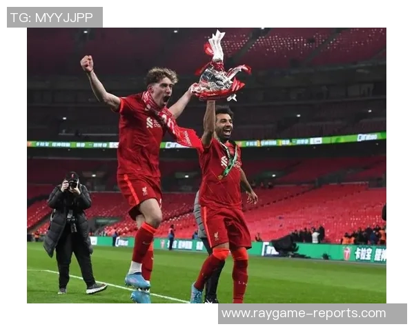 足总杯激战巴萨与利物浦平局红牌争议引发全场热议与数据分析