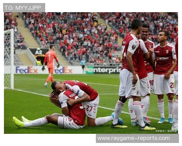 中超精彩对决波尔图大胜皇马补时进球点燃全场激情